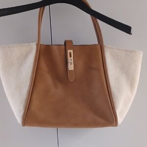 Elegant Tan and Cream Tote Bag